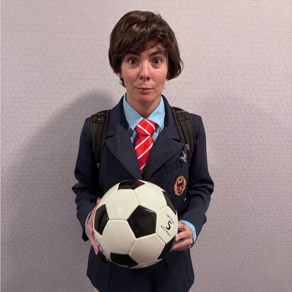She’s the man costume (will also add Duke Orsino or sell individually)